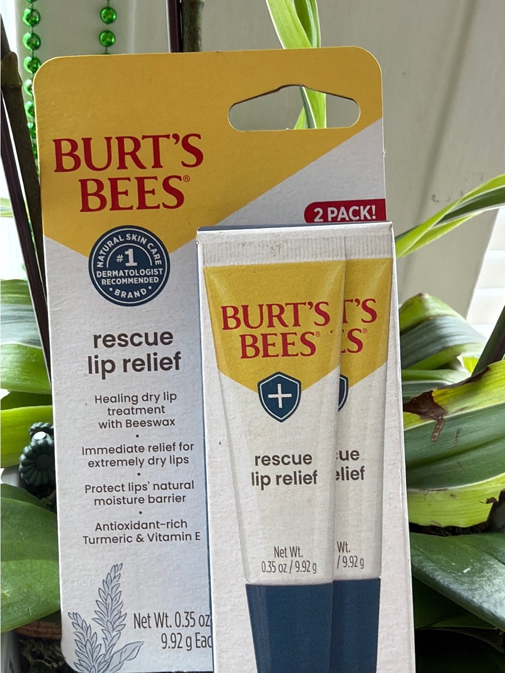 Burt's Bees Rescue Lip Relief - Yellow & Cream